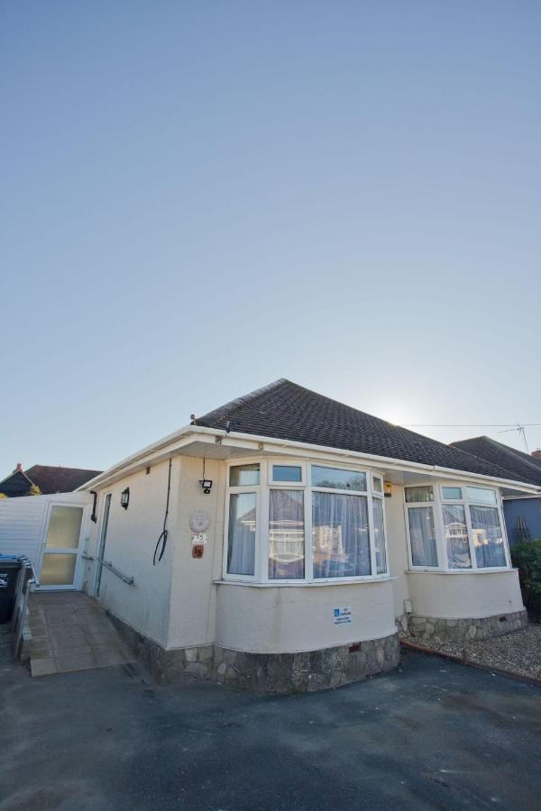 Hilda'S Retreat Accessible Wheel Chair Friendly With Hoist Poole Exterior photo